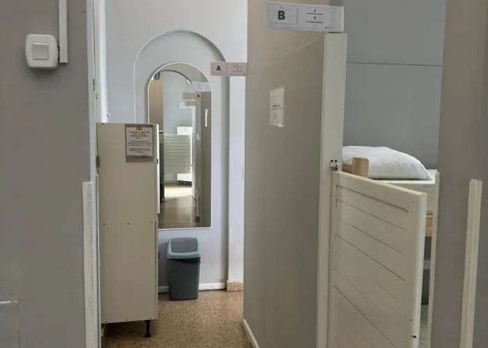 Dormitory Room Mixed