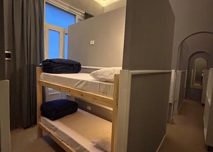 Dormitory Room Mixed